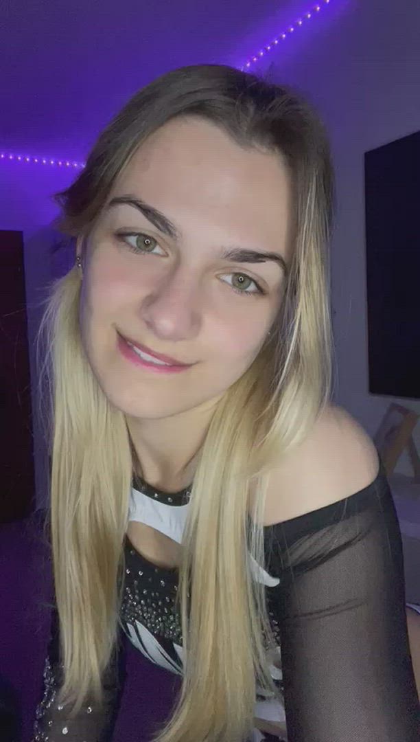 Clarawalker clara-walker OnlyFans 19 years old porn video